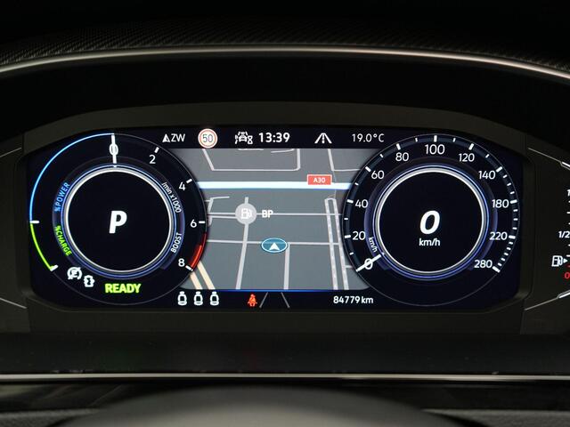 Volkswagen Arteon 1.4 TSI 218 pk eHybrid R-Line Business+ | LED Plus | Velgen 'Chennai, 19" | Bekleding, leder 'Nappa' | Panorama dak | Parkeer assistent | Navigatie 'Discover Pro'