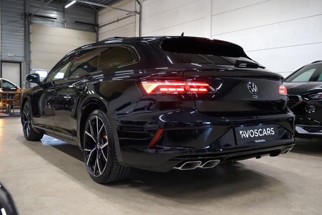 Volkswagen Arteon Shooting Brake 2.0 TSI R 320PK * Pano - Kuipstoelen - Trekhaak - H/K - 20" - HUD *
