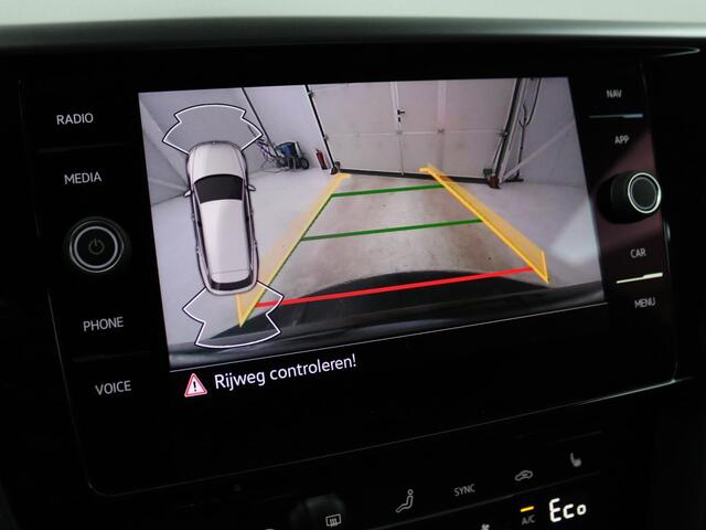 Volkswagen Arteon Shooting Break 1.4 TSI eHybrid R-Line | Trekhaak | Stoelverwarming | Carplay | Leder/Alcantara | Adaptive cruise | Achterbankverwarming | Camera | Navigatie | Half leder