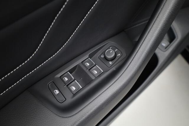 Volkswagen Arteon Shooting Brake 1.4 TSI eHybrid R-Line | Pano | Kuipstoelen | 360cam | Massage | Elek. Trekhaak | Elek. Stoelen