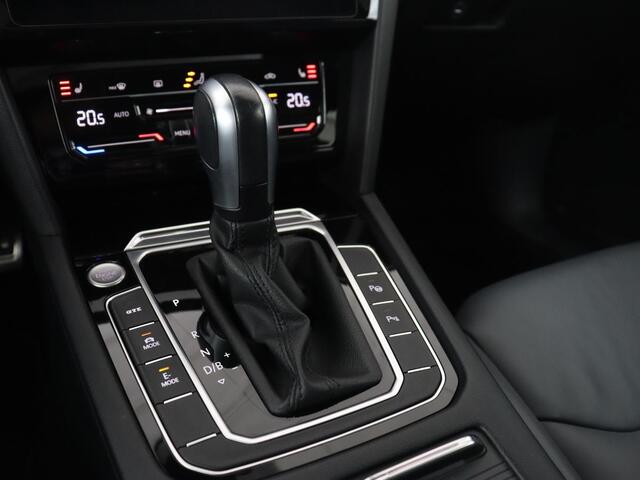 Volkswagen Arteon 2.0 TSI Elegance Business Exclusive | Camera | Head-up | LED | Virtual Cockpit | Pano.Dak | Stoelverwarming |