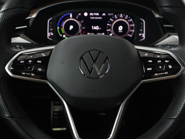 Volkswagen Arteon 2.0 TSI Elegance Business Exclusive | Camera | Head-up | LED | Virtual Cockpit | Pano.Dak | Stoelverwarming |