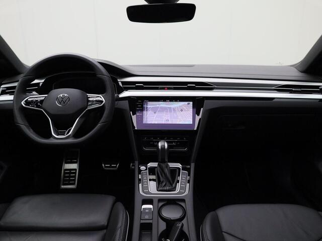 Volkswagen Arteon Shooting Brake 1.4 TSIeHybrid 160kW/218PK R-Line DSG · Panoramadak · Trekhaak · Leder · Camera · Achterbank verwarmd · Massagefunctie · Garantie tot januari 2029 of 100000km.