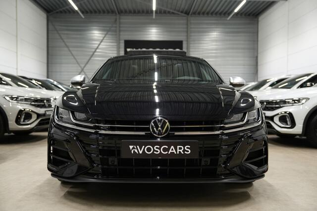 Volkswagen Arteon Shooting Brake 2.0 TSI R 320PK * Pano - Kuipstoelen - Trekhaak - H/K - 20" - HUD *