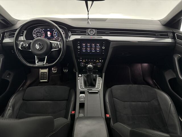 Volkswagen Arteon 1.5 TSI R-Line | Virtual | Adap. Cruise | Carplay | Stoelverw. | Keyless | Navi | Parkeersens.