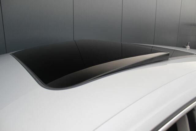 Volkswagen Arteon Shooting Brake 1.4 TSI 218PK eHybrid Elegance Business+ | Incl. 12 maanden garantie | Panoramadak | Adaptive cruise | Clima | Trekhaak wegklapbaar | LED | Stoelverwarming V+A | Camera | Elektr. kofferklep | Alcantara/leer stoelen | Keyless entry | Dealer 