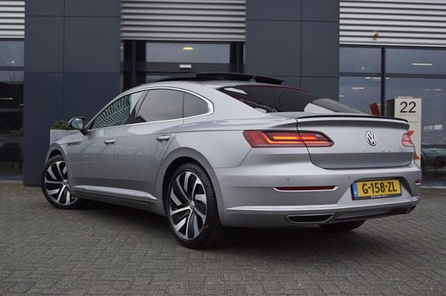 Volkswagen Arteon 1.5 TSI DSG R-Line / Panodak /trekhaak wegklb. /DynAudio/ DCC/ 19 Inch LM,/ Navi Pro/360gr Camera