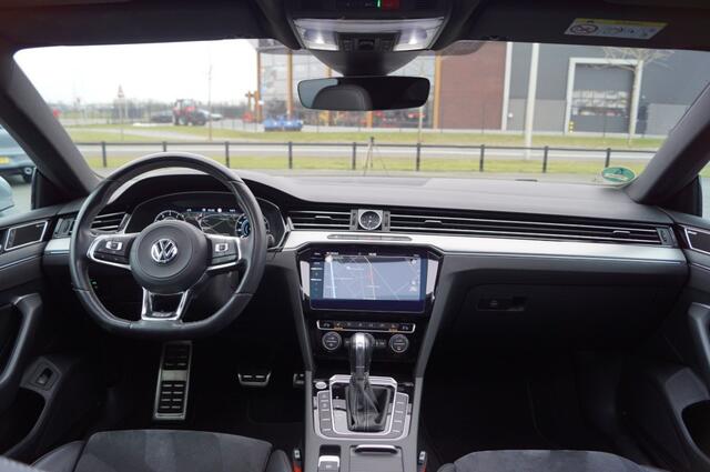 Volkswagen Arteon 1.5 TSI DSG R-Line / Panodak /trekhaak wegklb. /DynAudio/ DCC/ 19 Inch LM,/ Navi Pro/360gr Camera