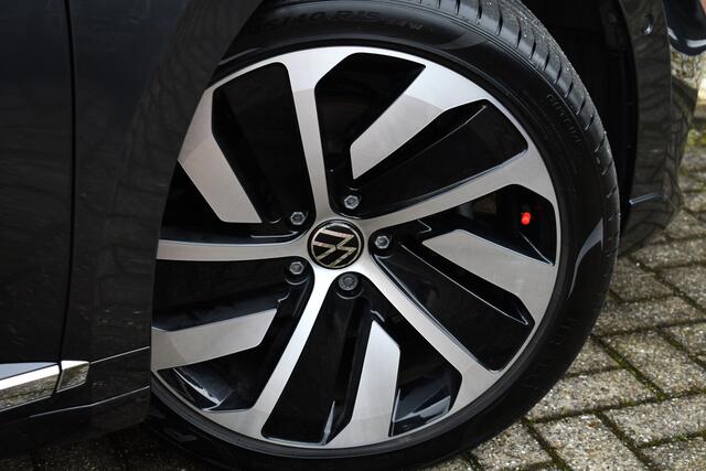 Volkswagen Arteon Shooting Brake 1.4 TSI eHybrid R-Line Pano R-zetels Trekh DCC ACC