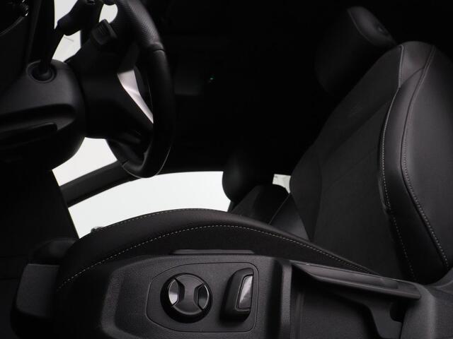 Volkswagen Arteon 1.4 TSI eHybrid R-Line | Head-Up | 360 Camera | Stoelverwarming | Leder/Alcantara | Carplay | Massage | Achterbankverwarming | Virtual Cockpit | LED Plus | Navigatie | PHEV | Plug In