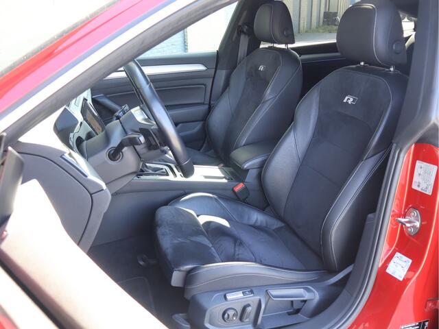 Volkswagen Arteon 2.0 TSI R-line Business 19" | ACC | Virtual Cockpit | Carplay | Trekhaak | Keyless