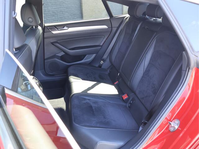 Volkswagen Arteon 2.0 TSI R-line Business 19" | ACC | Virtual Cockpit | Carplay | Trekhaak | Keyless