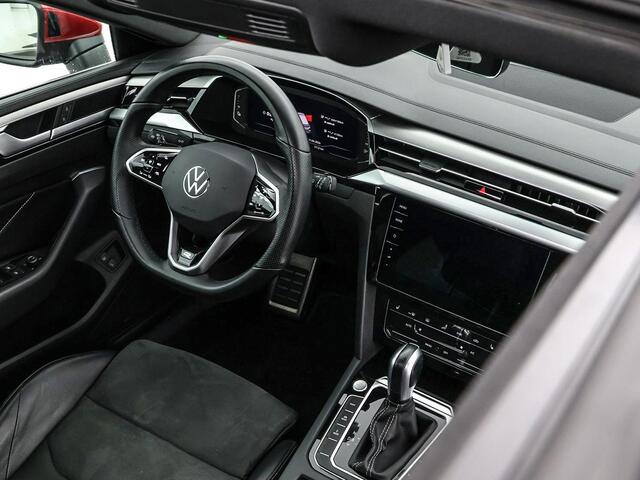 Volkswagen Arteon Shooting Brake 1.4 TSI 218pk DSG eHybrid R-Line Business+ · Panoramadak · Camera · Wegklapbare Trekhaak · Head-Up · Stoelverwarming · Achterbank Verwarming · 18'' Inch ·