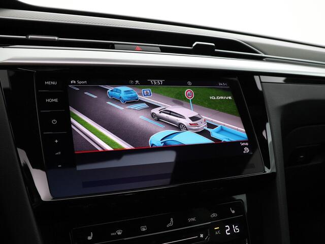 Volkswagen Arteon Shooting Brake 1.4 TSI 218pk DSG eHybrid R-Line Business+ · Panoramadak · 360 Camera · Head-Up · Stoelverwarming Voor+ Achter · 19'' Inch · Trekhaak ·
