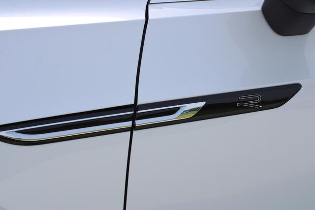 Volkswagen Arteon Shooting Brake 1.4 TSI eHybrid R-Line Business+ | Incl. 12 maanden garantie | Schuif/kantel dak | Adaptieve cruise control | Standkachel | Uitklapbare trekhaak | Head-up display | Massage stoel | Apple carplay/Android auto | Stoelverwarming voor/achter |