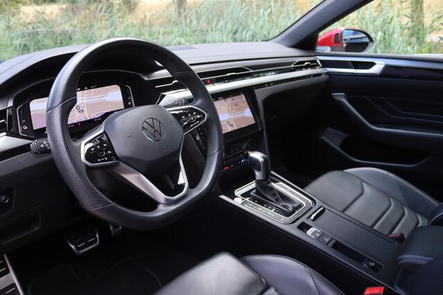 Volkswagen Arteon Shooting Brake 1.4 TSI eHybrid R-Line Pano/IQ.Light/360/Navi Pro/Head-up/Keyless/Elek. lederen R Sportstoelen/DCC/ACC/Virtual Cockpit/Trekhaak wegkl.