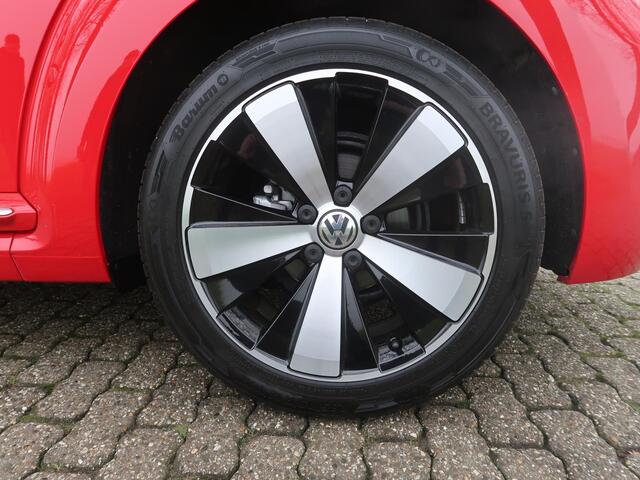 Volkswagen BEETLE (NEW) Cabriolet 1.2 TSI Sound Xenon Fender Camera Navigatie 18 inch Windscherm Airco-ecc Cruise Stoelverwarming Dealeronderhouden Faceliftmodel