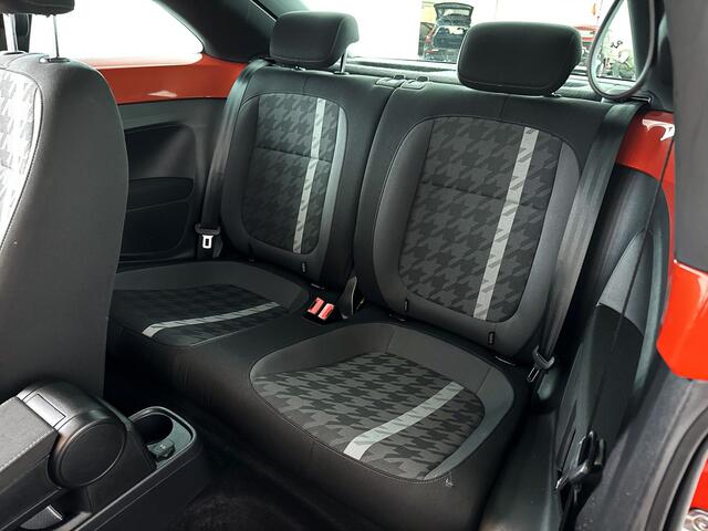 Volkswagen BEETLE (NEW) 1.2 TSI Exclusive Series | Panoramadak | Parkeercamera | Fender audio
