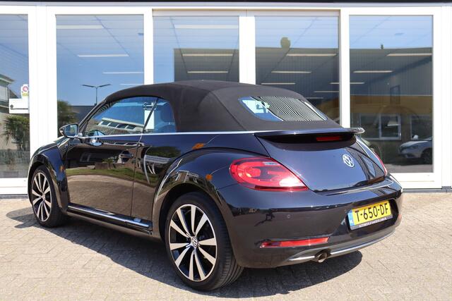 Volkswagen BEETLE (NEW) Cabriolet 1.2 TSI Design BlueMotion, Cruise Control, Airco, Apple Carplay, Android Auto, Stoelverwarming, Prijs Is Rijklaar Inclusief 6 Maanden Garantie