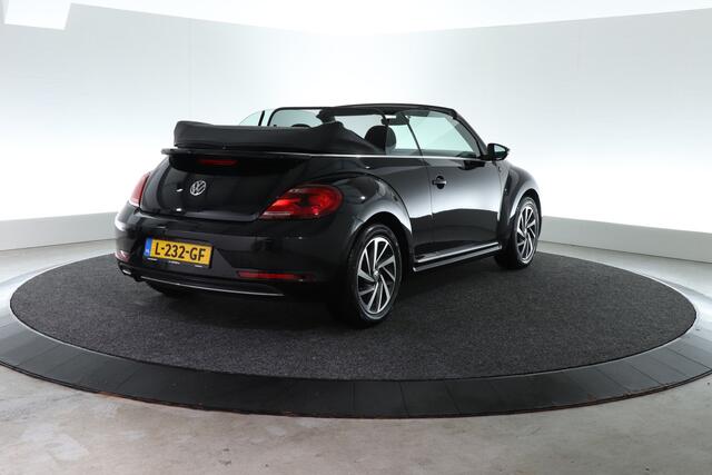 Volkswagen BEETLE (NEW) Cabriolet | 1.2 TSI Exclusive Series | CARPLAY | AIRCO | STOELVERW. |