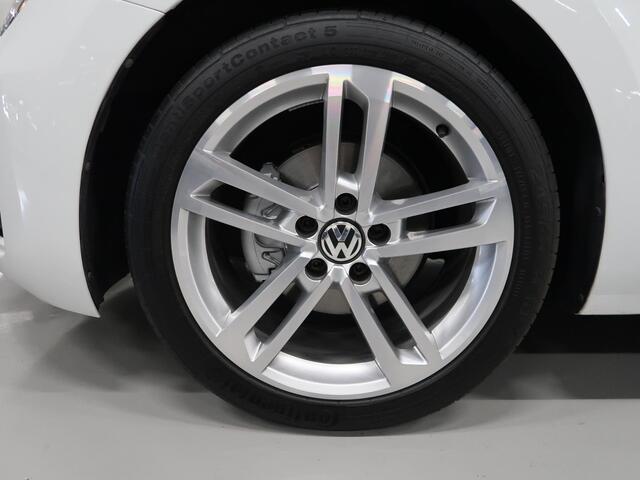 Volkswagen BEETLE (NEW) Cabriolet 1.2 TSI Allstar Camera Navigatie Airco-ecc App connect PDC Bluetooth Boekjes 18 inch Sportvelgen Mistlampen Cruise control Nette staat Boekjes aanwezig