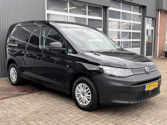Volkswagen CADDY Cargo 2.0 TDI Airco Apple Cruise controle Trekhaak 1400kg trekgewicht Parkeersensoren achter Stuurwielbediening Schuifdeur Navigatiesysteem Euro 6 Apple Carplay Navi