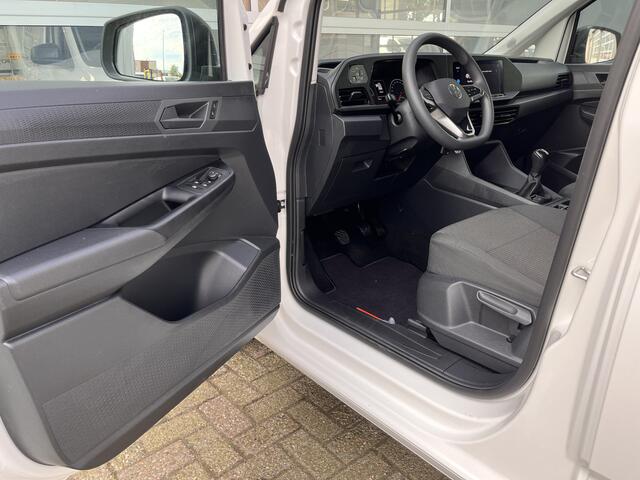 Volkswagen CADDY Cargo 2.0 TDI Airco Cruise controle Trekhaak 1400kg trekgewicht Apple carplay Navigatiesysteem Parkeerhulp achter Schuifdeur Betimmering in laadruimte 1e Eigenaar Euro 6