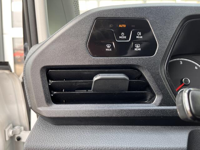 Volkswagen CADDY Cargo 2.0 TDI Airco Cruise controle Trekhaak 1400kg trekgewicht Apple carplay Navigatiesysteem Parkeerhulp achter Schuifdeur Betimmering in laadruimte 1e Eigenaar Euro 6