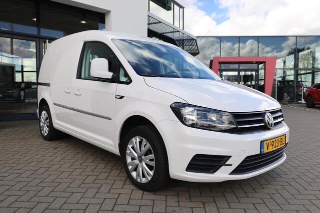 Volkswagen CADDY 2.0 TDI L1H1 BMT Highline 102PK / 75kW, Navigatie, bumpers in kleur, dichte scheidingswand met ruit, betonplex laad vloer, zijwand bekleding, trekhaak, NL auto dealer onderhouden