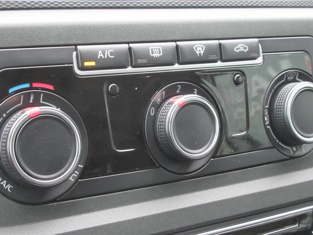 Volkswagen CADDY 2.0 TDI L1H1 Highline, Trekhaak / Carplay + Android Auto / Navigatie / Bluetooth / Cruise control / 15' LMV