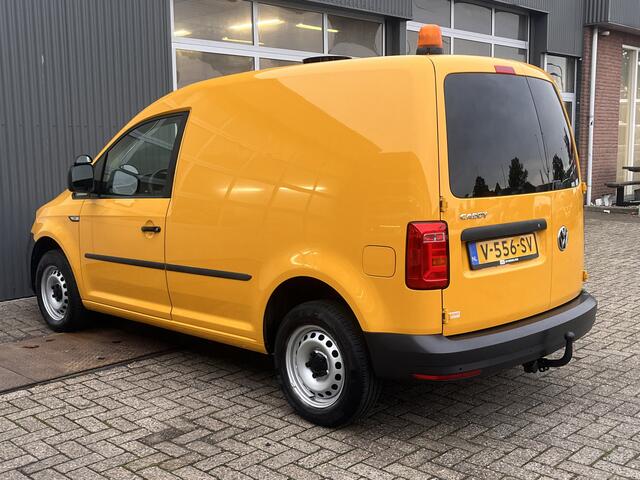 Volkswagen CADDY 2.0 TDI L1H1 Airco Cruise controle Trekhaak 1400kg trekgewicht Kastinrichting Parkeersensoren achter Schuifdeur Telefoon verbinding 1e eigenaar Euro 6 bpm vrij