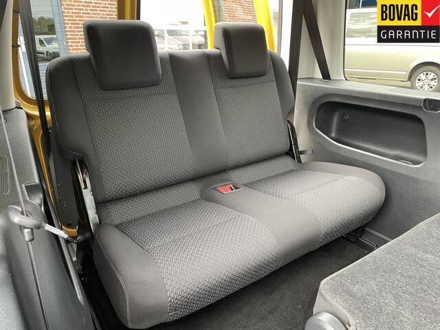 Volkswagen CADDY Combi 1.4 TSI Trendline 7p 96KW Life ( Deurtjes achter , trekhaak, Apple carplay, Android Auto) RIJKLAARPRIJS!