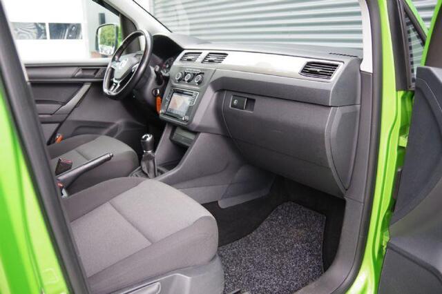 Volkswagen CADDY 2.0 TDI Highline 150PK, NAVI, CAMERA, CRUISE, APPLE CARPLAY, PARKEERSENSOREN, TREKHAAK, NL AUTO, NAP