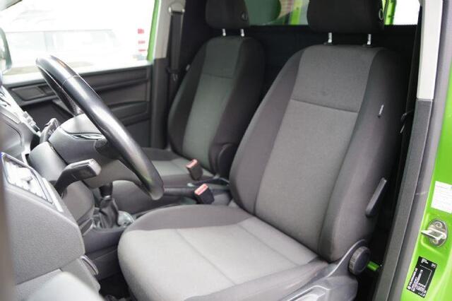 Volkswagen CADDY 2.0 TDI Highline 150PK, NAVI, CAMERA, CRUISE, APPLE CARPLAY, PARKEERSENSOREN, TREKHAAK, NL AUTO, NAP