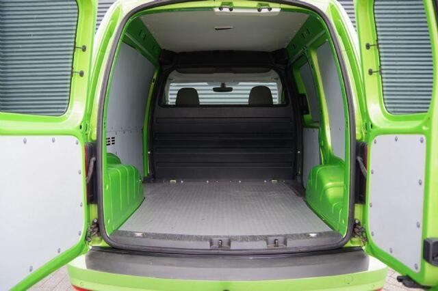 Volkswagen CADDY 2.0 TDI Highline 150PK, NAVI, CAMERA, CRUISE, APPLE CARPLAY, PARKEERSENSOREN, TREKHAAK, NL AUTO, NAP