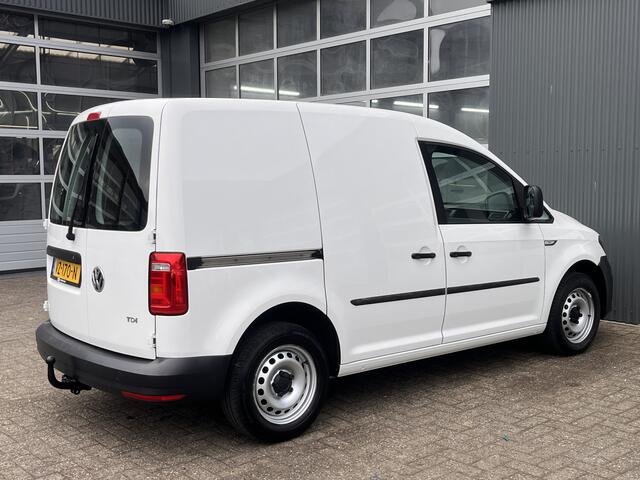 Volkswagen CADDY 2.0 TDI L1H1 75pk Airco Trekhaak 1400kg trekgewicht Schuifdeur Telefoon verbinding 1e eigenaar Euro 6 bpm vrij voor particulier gebruik !!