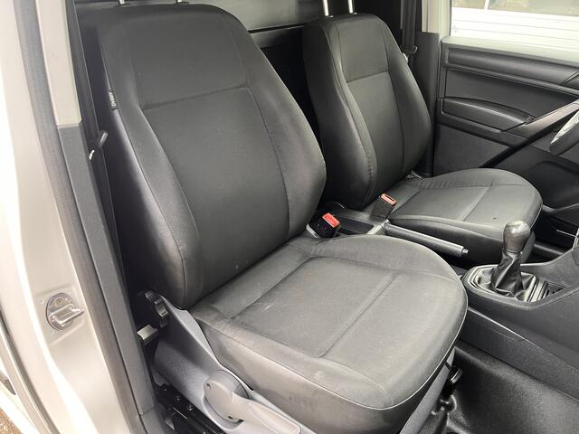 Volkswagen CADDY 2.0 TDI L1H1 75pk Airco Trekhaak 1400kg trekgewicht Schuifdeur Telefoon verbinding 1e eigenaar Euro 6 bpm vrij voor particulier gebruik !!