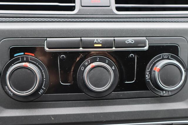 Volkswagen CADDY 2.0 TDI L1H1 BMT Trendline Apple Carplay, Cruise control, Navigatie, Rechter zijdeur, Airco