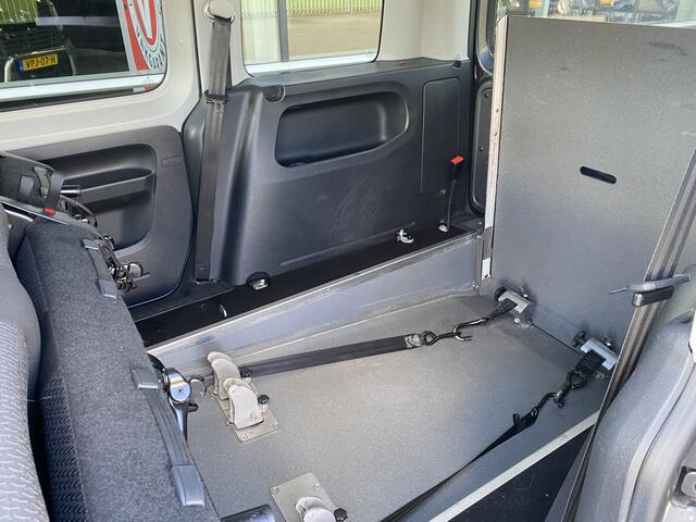 Volkswagen CADDY 3+1 Rolstoelauto 2.0 TDI Comfortline (Zeer nette 3+1 of 5.0 Rolstoelauto met automaat!)