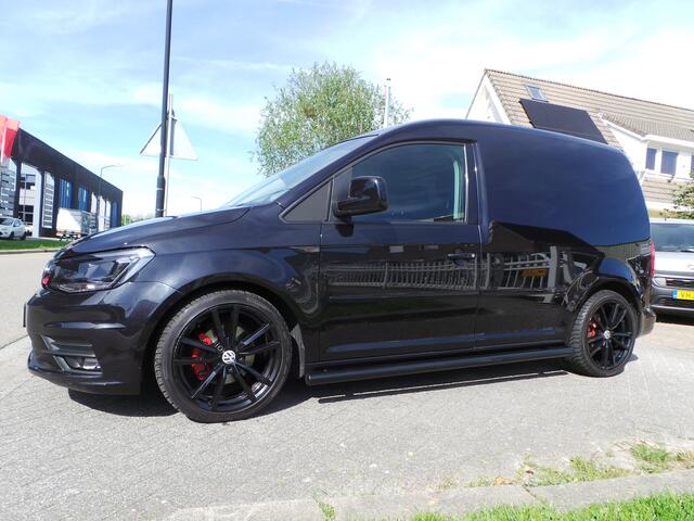 Volkswagen CADDY 2.0 TDI 180pk DSG MARGE Highline GTI Leer,Gr.Navi,18"Lmv,Verlaagd,Camera,Enz Enz laadruimte mooi bekleed