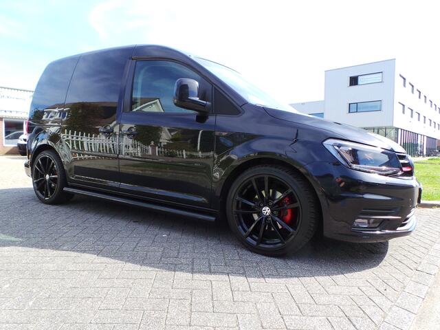 Volkswagen CADDY 2.0 TDI 180pk DSG MARGE Highline GTI Leer,Gr.Navi,18"Lmv,Verlaagd,Camera,Enz Enz laadruimte mooi bekleed