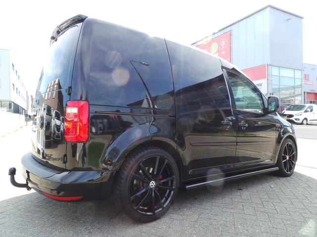 Volkswagen CADDY 2.0 TDI 180pk DSG MARGE Highline GTI Leer,Gr.Navi,18"Lmv,Verlaagd,Camera,Enz Enz laadruimte mooi bekleed