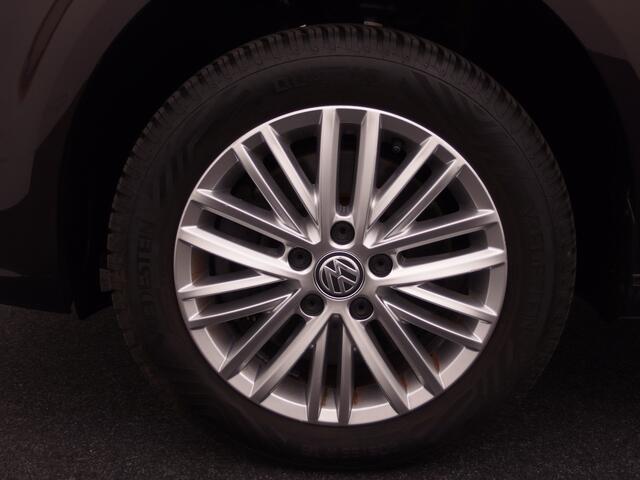Volkswagen CADDY 1.4 TSI Highline AUTOMAAT / TREKHAAK / XENON / CAMERA / CARPLAY / STOELVERW / NAVI / CLIMA / PDC