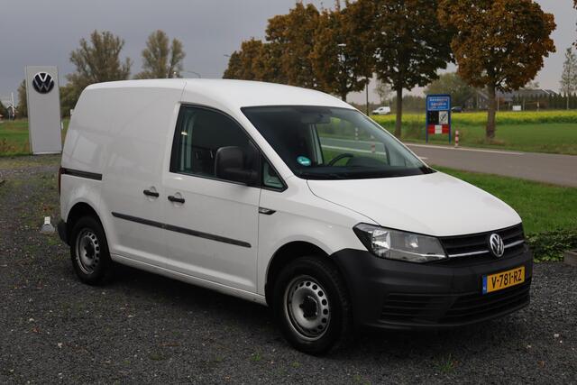 Volkswagen CADDY 2.0 TDI L1H1 BMT Economy Business 75PK/55kW navigatie imperial leder hoezen dichte achterdeuren trekhaak cruise control airco zijwand bekleding imperaal dakdrager laadvloer NL auto 1e eigenaar nieuw door ons geleverd en onderhouden
