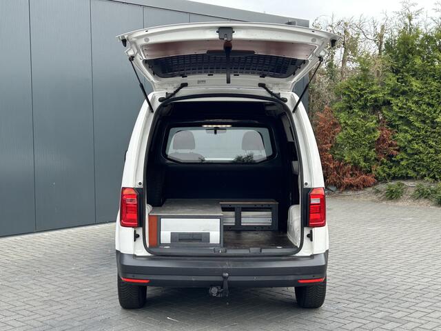 Volkswagen CADDY 2.0 TDI 123 PK 4x4 / 4-Motion / 6-BAK / 1e EIGENAAR / ACHTERKLEP / BOTT INRICHTING / TREKHAAK / AIRCO / CRUISE / NAVI / APPELE CARPLAY