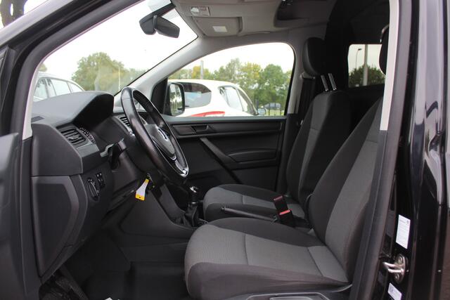 Volkswagen CADDY 2.0 TDI L1H1 BMT Highline / Trekhaak / Apple CarPlay / Navigatie / Xenon / 17'' / Parkeerhulp achter / Zijschuifdeur rechts / Cruise Control