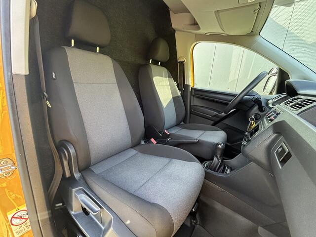 Volkswagen CADDY 2.0 TDI 102 PK / L2H1 / 1e EIG. / **STOELVERWARMING** / TREKHAAK / INRICHTING / AIRCO / CRUISE / BLUETOOTH / PDC