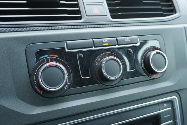 Volkswagen CADDY 2.0 TDI EURO 6 - Airco - Cruise - PDC - Trekhaak - ¤ 11.950,- Excl.