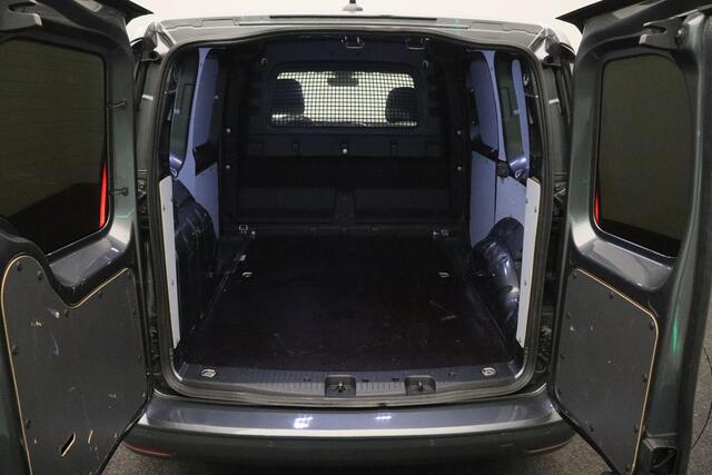 Volkswagen CADDY Cargo 2.0 TDI 2022 | Navigatie | Adaptive Cruise Control | Carplay | Led Lampen | DAB Radio | Rijstrook Sensor | Goed Onderhouden | 2 Sleutels | Nationale Autopas