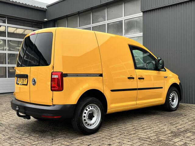Volkswagen CADDY 2.0 TDI L1H1 Airco Cruise controle Trekhaak 1400kg trekgewicht Parkeersensoren achter Schuifdeur Telefoon verbinding 1e eigenaar Euro 6 bpm vrij voor particulier gebruik !!
